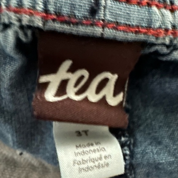 Tea shark shorts - Picture 3 of 3